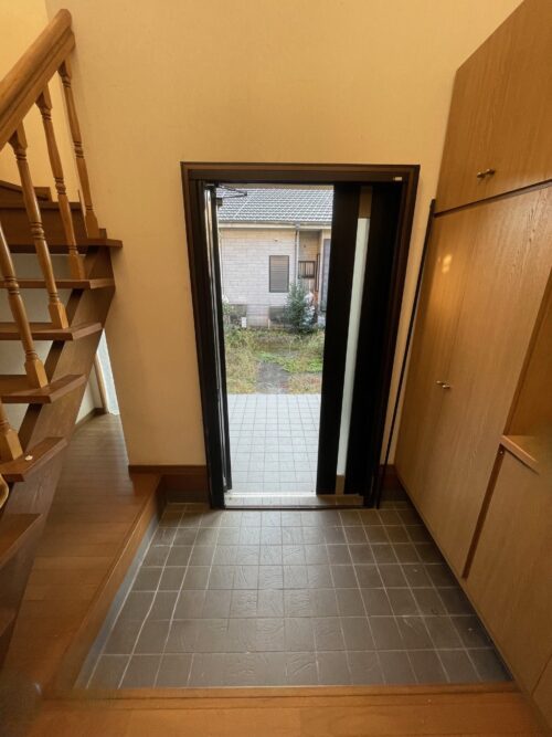 玄関ホール1(玄関) 玄関ホール1(玄関)