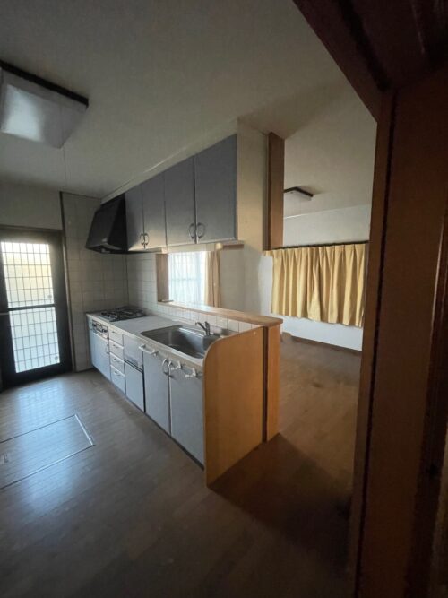 キッチンと12畳LDK(キッチン) キッチンと12畳LDK(キッチン)